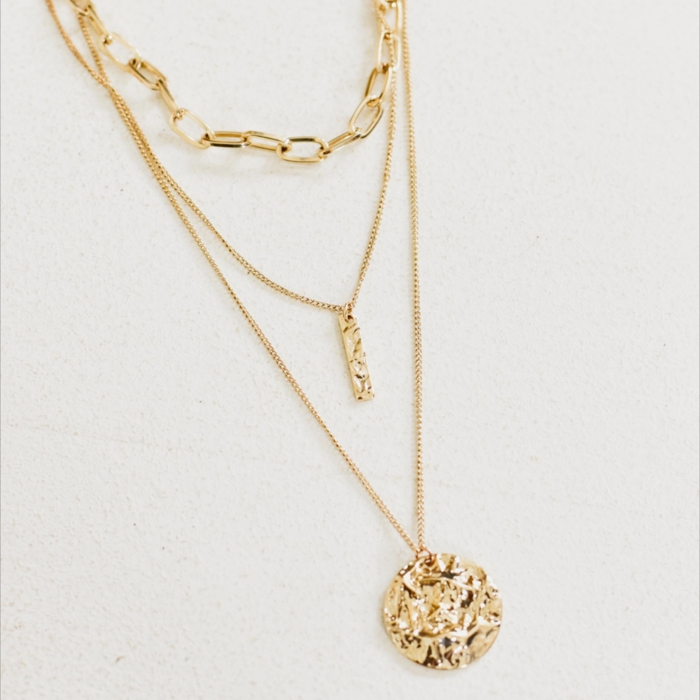 Gazer layered necklace from mod boutique